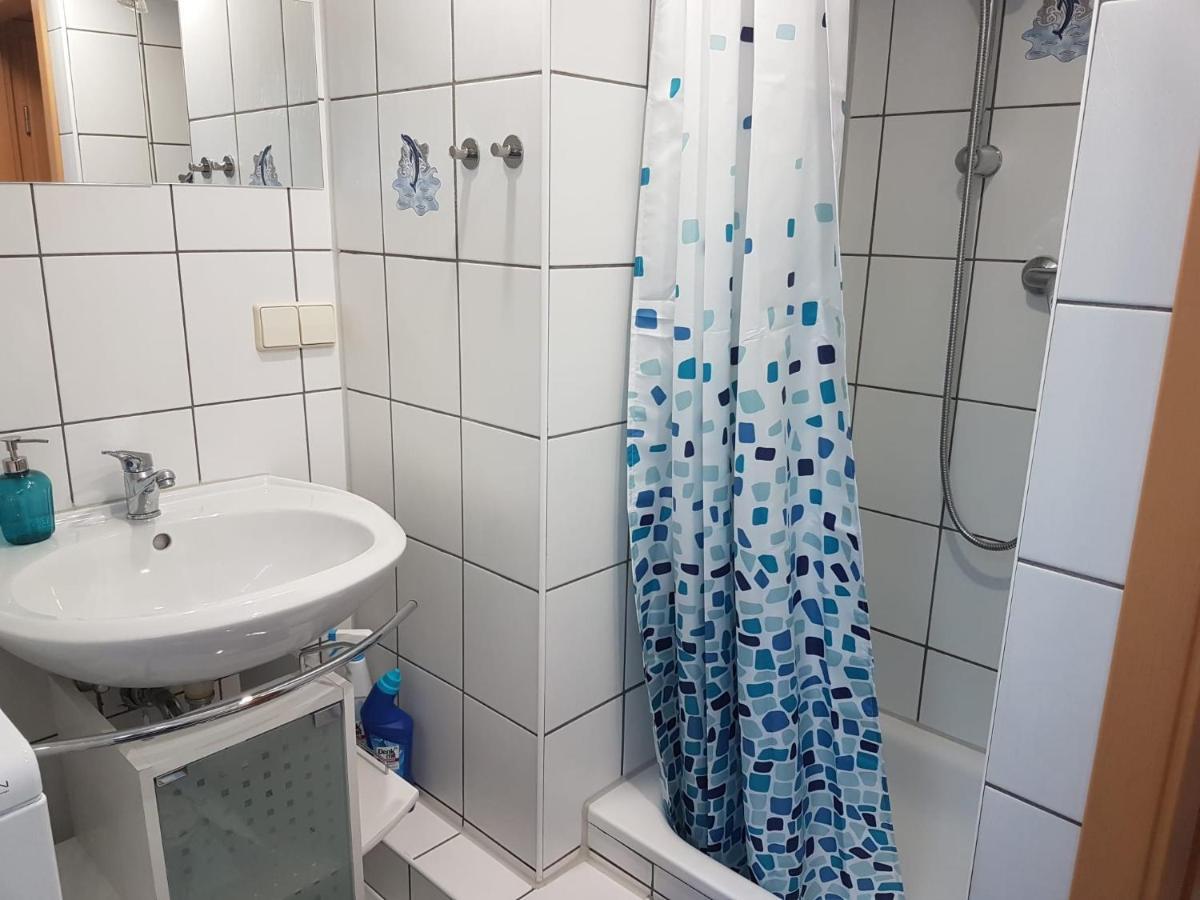 Ruhige Gemuetliche Ferienwohnung In Karlsruhe Daxlanden Fuer Monteure, Pendler, Geschaefsreisen, Wochenendreisen Dış mekan fotoğraf